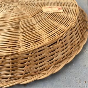 Vintage Accents - Vintage Flat Wicker Basket Vintage Accents - Vintage Flat Wicker Basket